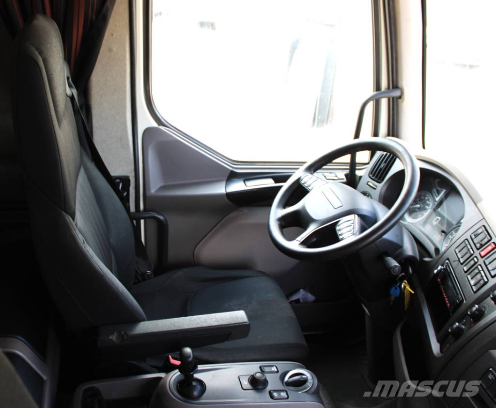 DAF LF 260 Chereau + Carrier Supra 850 Camiões caixa temperatura controlada