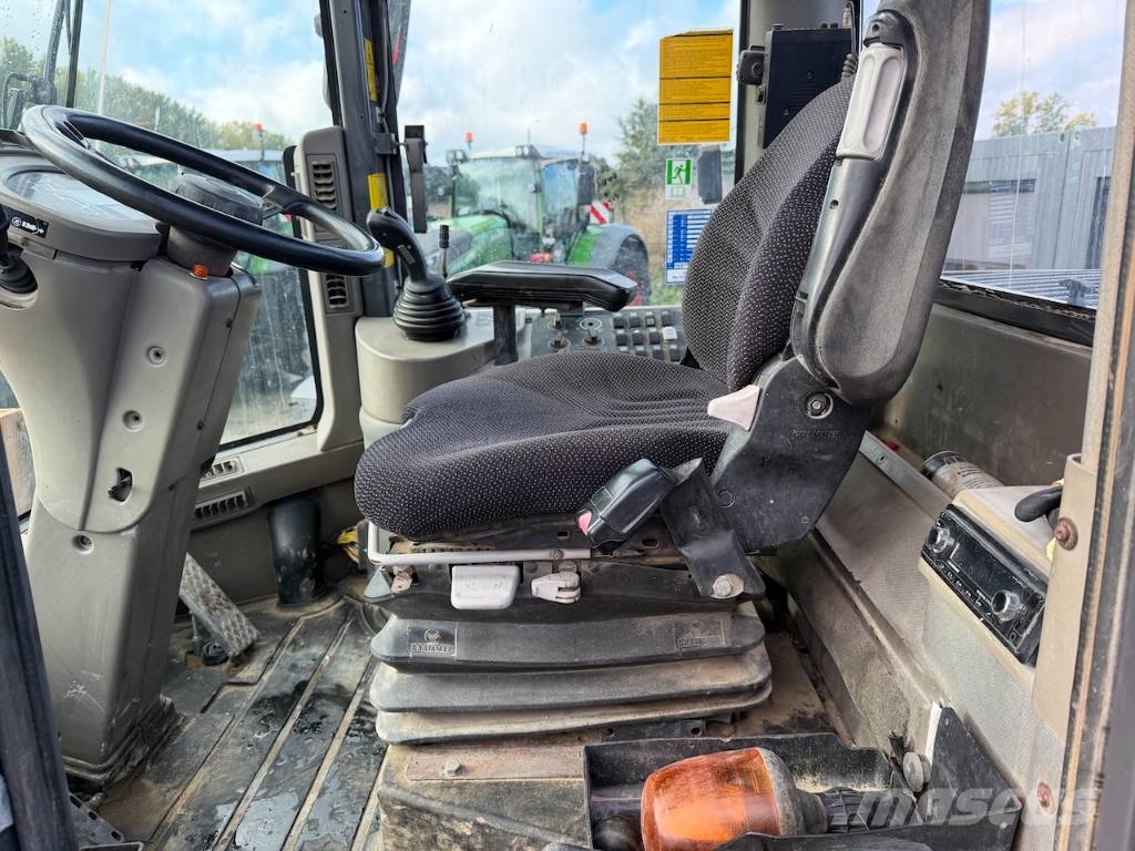 CASE 721 D Wielladers