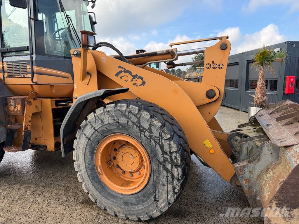 CASE 721 D Wielladers