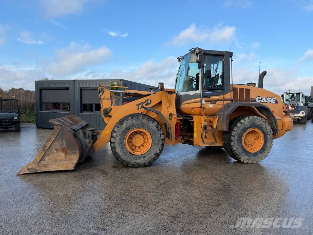 CASE 721 D Wielladers