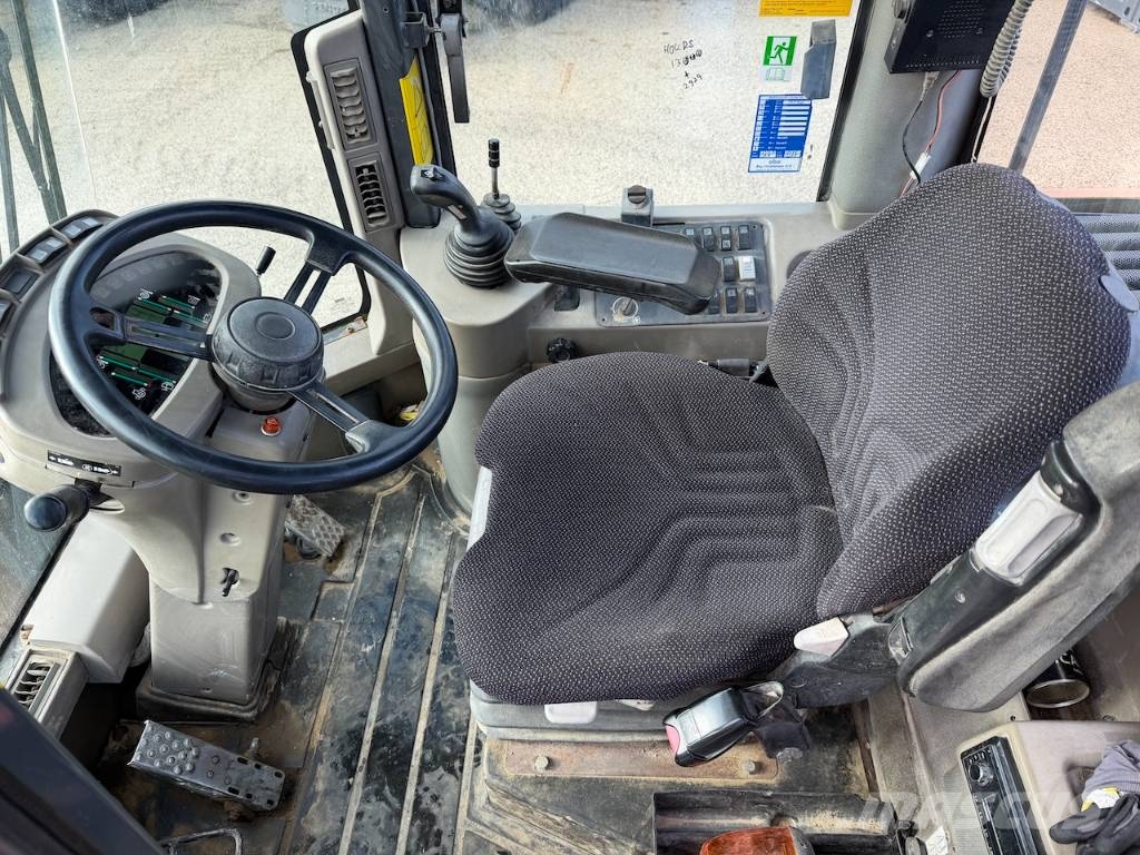 CASE 721 D Wielladers