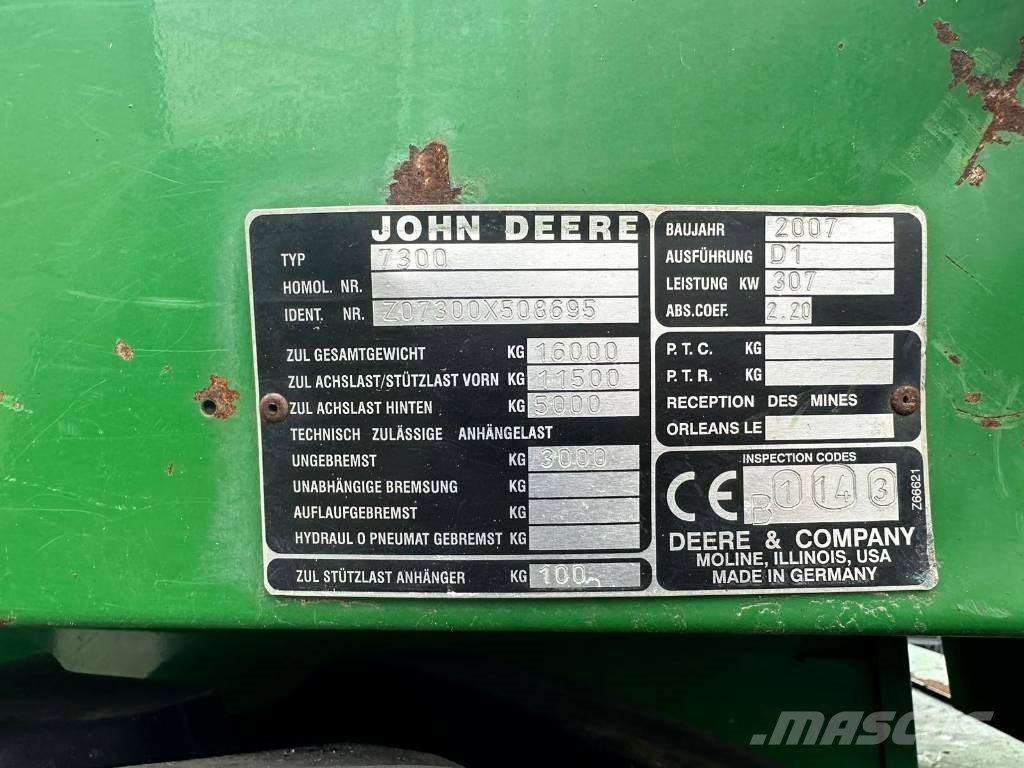 John Deere 7300 Selvdrevne fôrhøstere