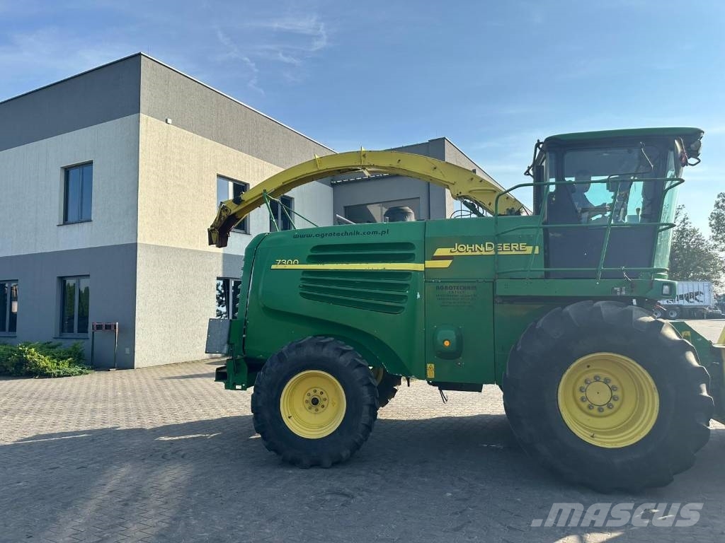 John Deere 7300 Selvdrevne fôrhøstere