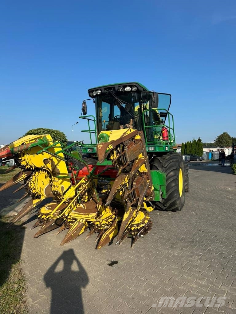 John Deere 7300 Selvdrevne fôrhøstere