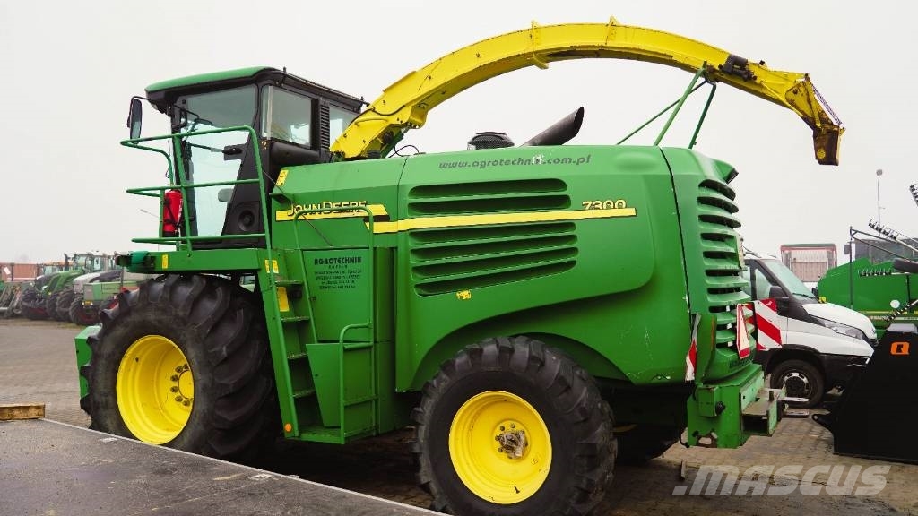 John Deere 7300 Selvdrevne fôrhøstere