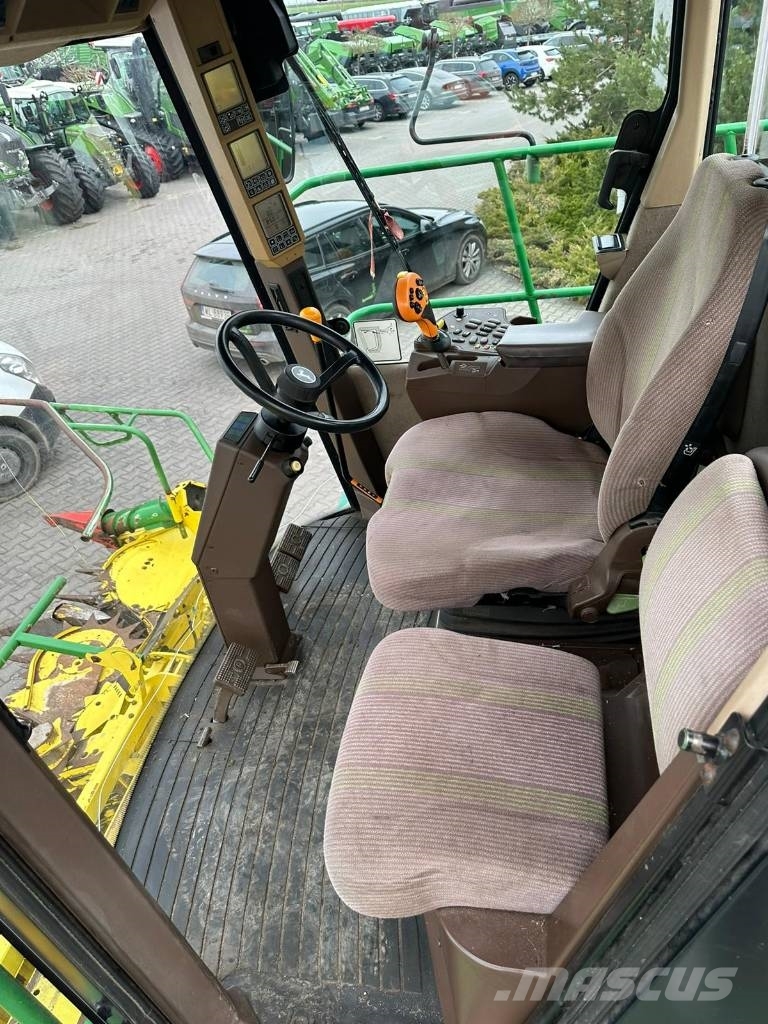 John Deere 7300 Selvdrevne fôrhøstere
