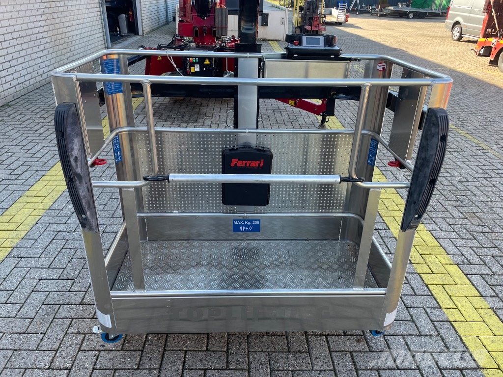 Ferrari Skyler 2 AL 200 Vertikālie pacēlāji