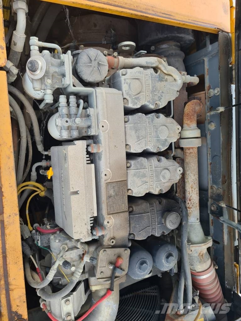 Liebherr 914 C Bageri guseničari