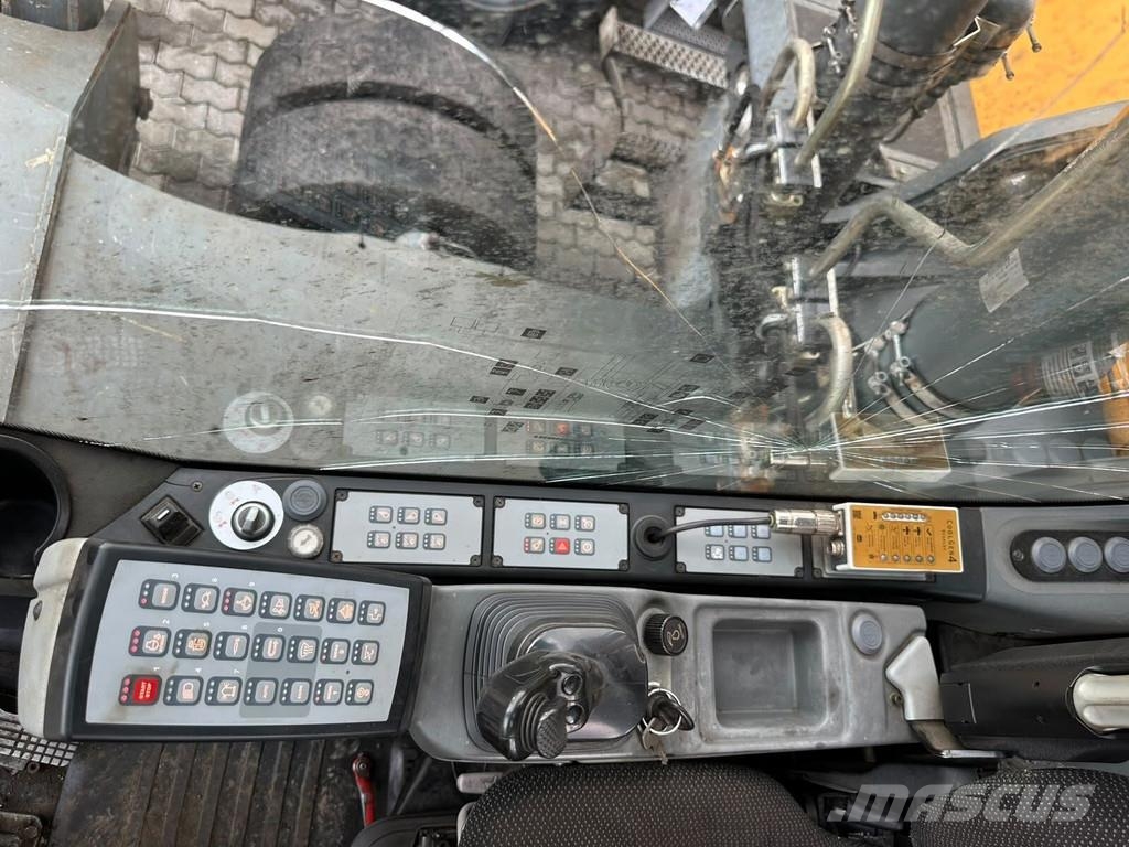 Liebherr LH 30 M Litronic Materialumschlag