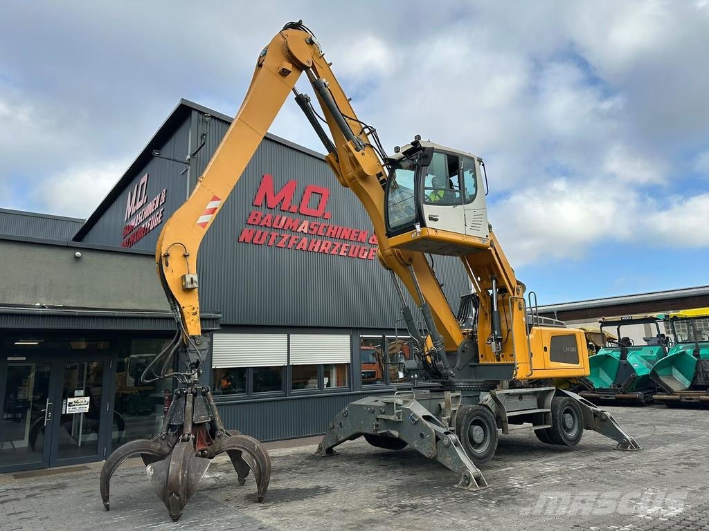 Liebherr LH 30 M Litronic Materialumschlag
