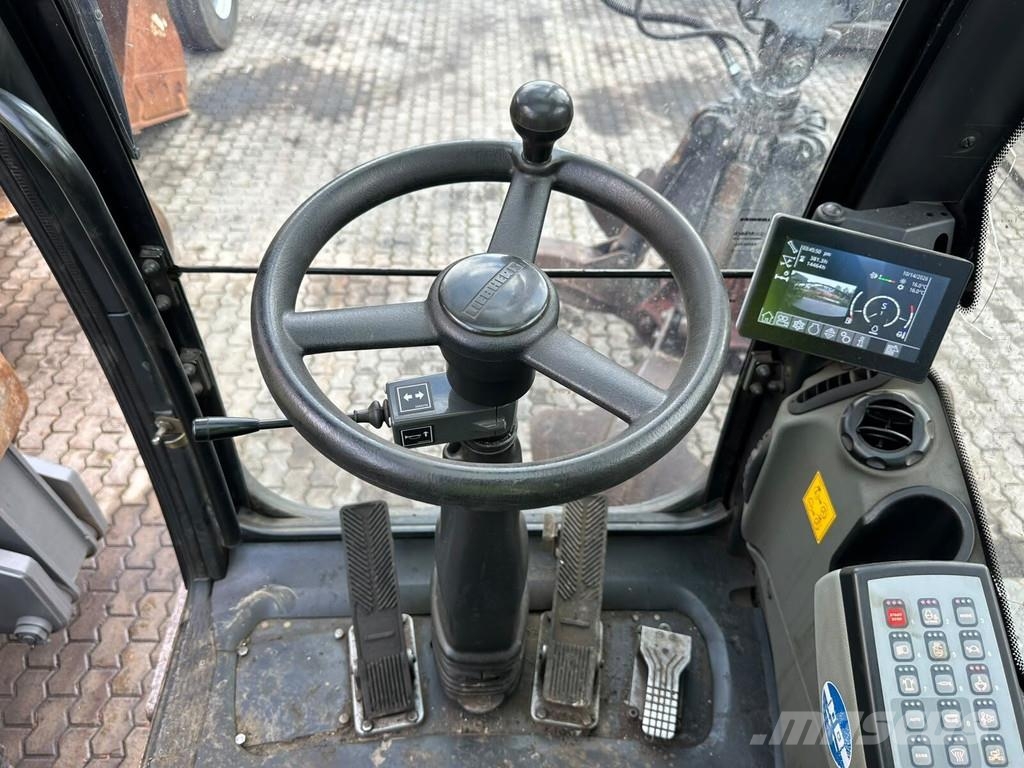 Liebherr LH 30 M Litronic Materialumschlag