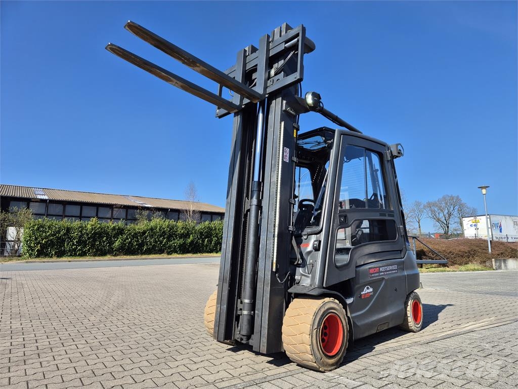 Linde E35L 电动叉车