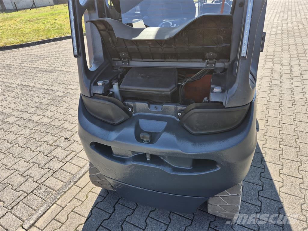 Linde E35L 电动叉车