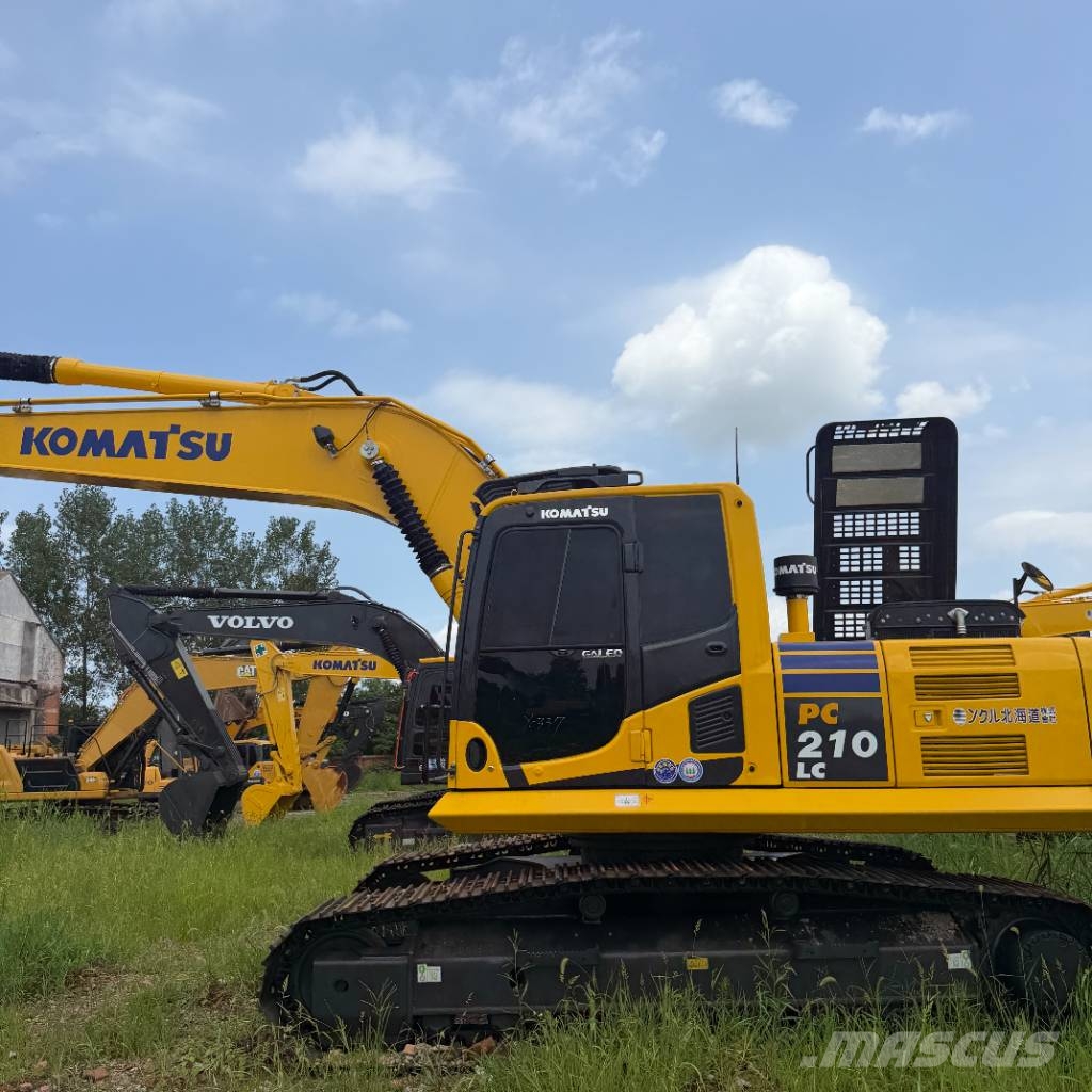 Komatsu PC 210 履带挖掘机