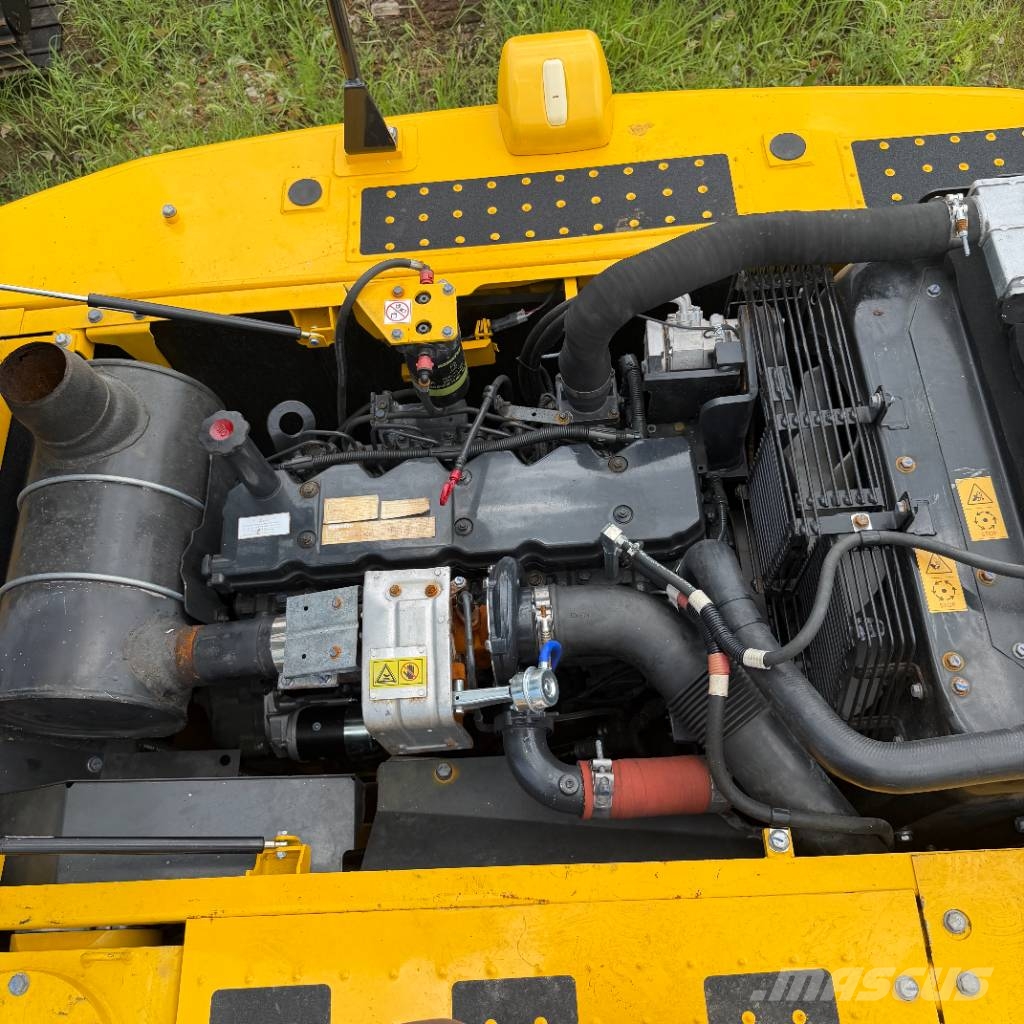 Komatsu PC 210 履带挖掘机