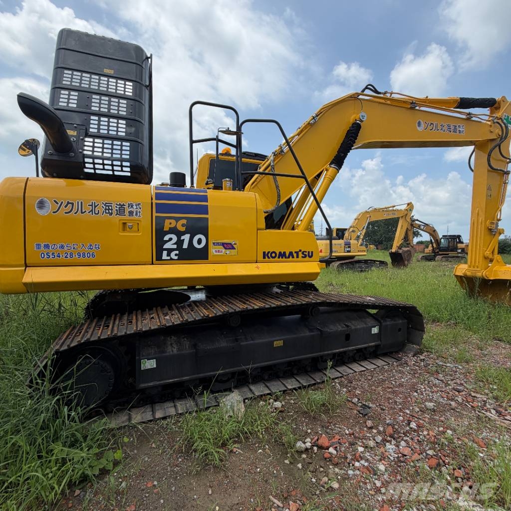 Komatsu PC 210 履带挖掘机