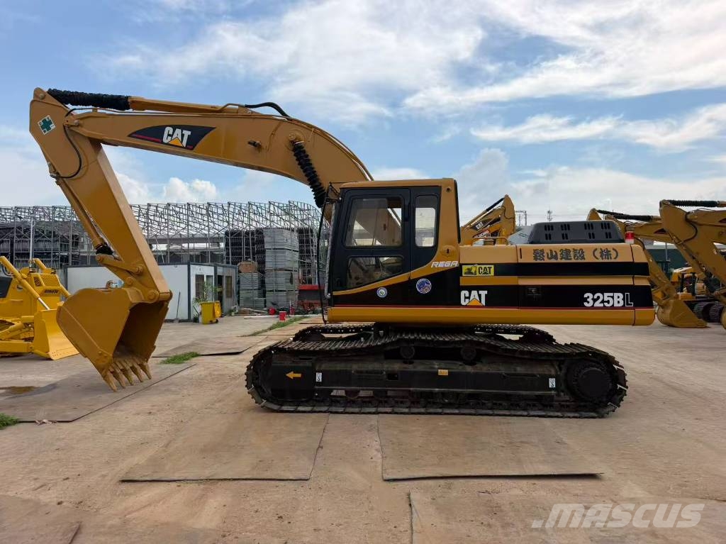 CAT 325 B L Гусеничні екскаватори