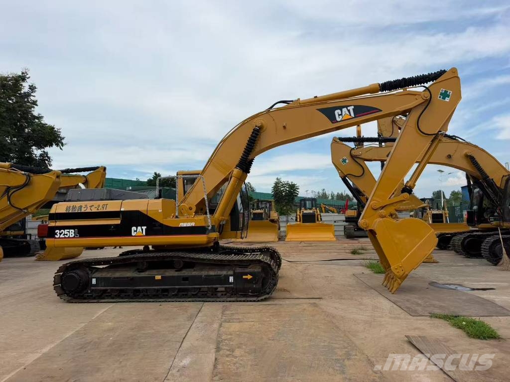 CAT 325 B L Гусеничні екскаватори