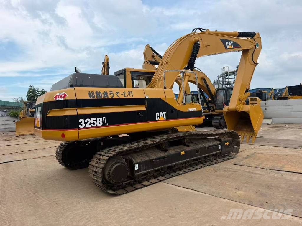 CAT 325 B L Гусеничні екскаватори