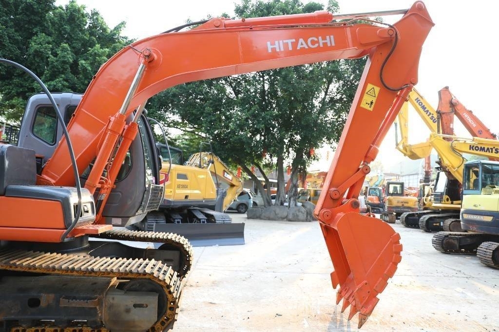 Hitachi ZX 120-6, 2013, China - Used crawler excavators - Mascus