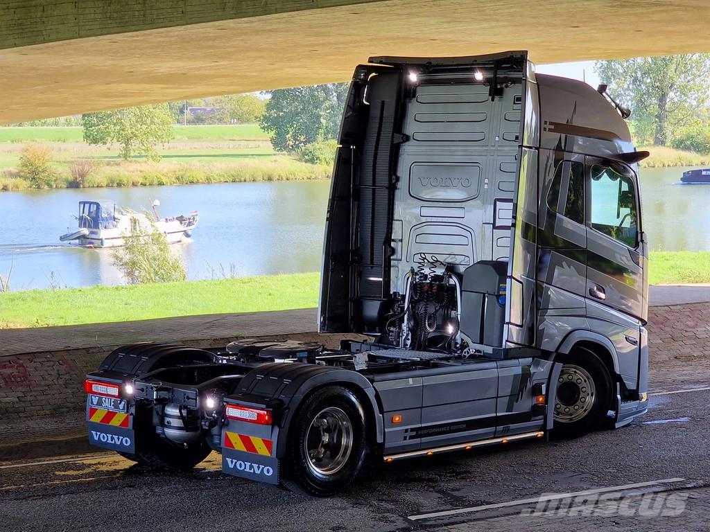 Volvo FH 16.780 Globetrotter XL Aero 4x2 - New - Full sp Vilcēji