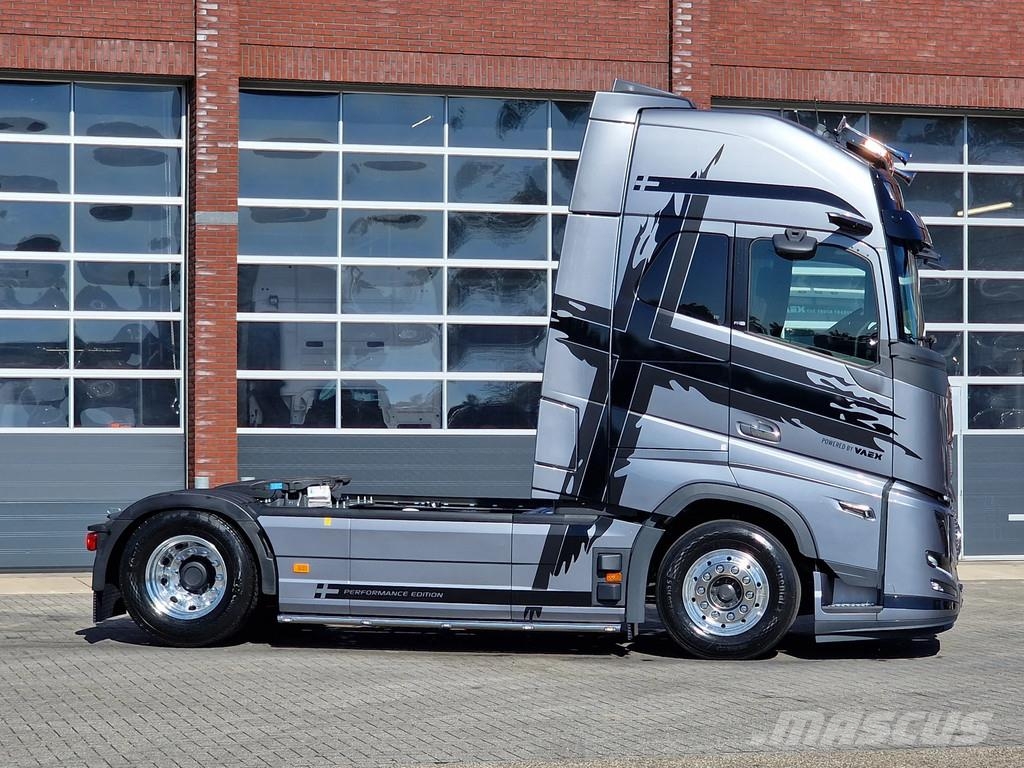 Volvo FH 16.780 Globetrotter XL Aero 4x2 - New - Full sp Vilcēji