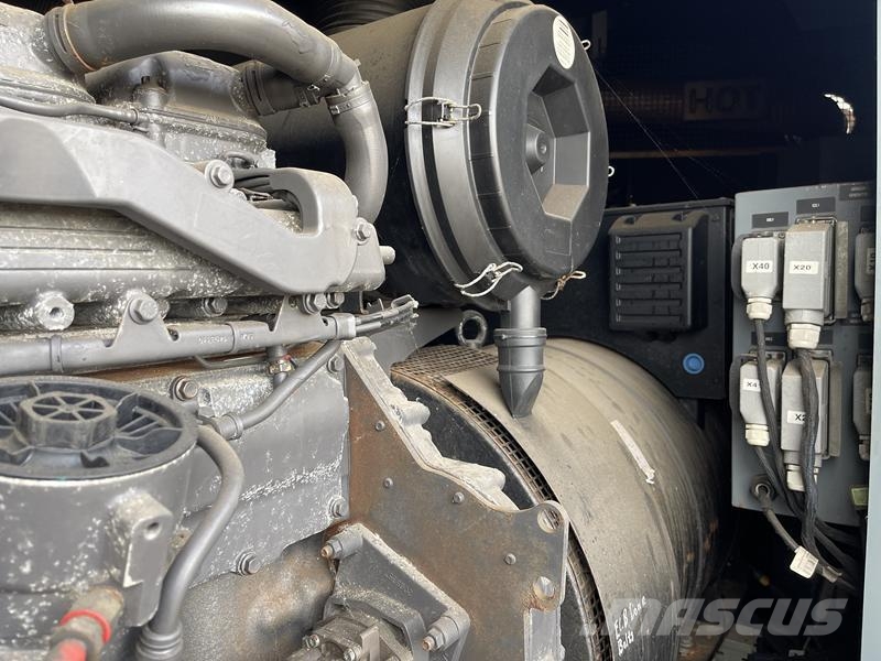 Atlas Copco QAC 1100 TWIN-POWER Diesel Generatoren