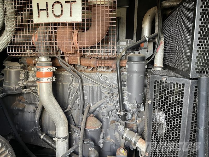Atlas Copco QAC 1100 TWIN-POWER Diesel Generatoren