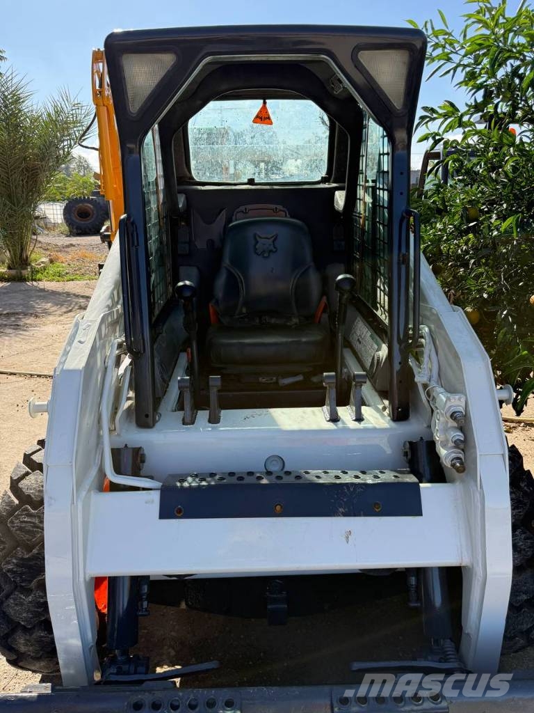 Bobcat S 205 لوادر انزلاقية التوجيه