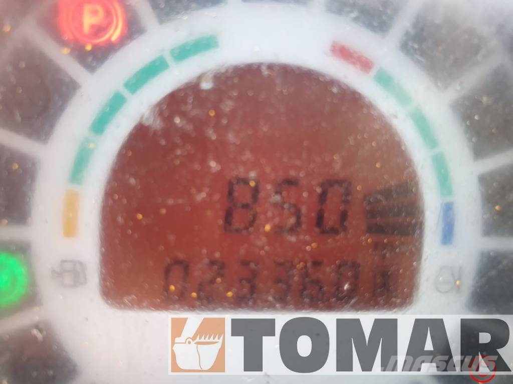 JCB 6 TST Ne cestni demperji