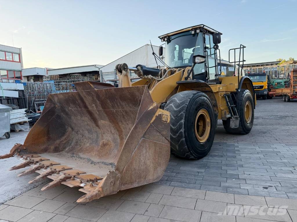 CAT 966k Pyöräkuormaajat