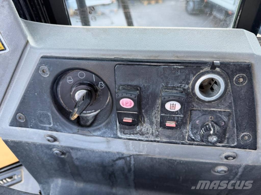 CAT 966k Pyöräkuormaajat