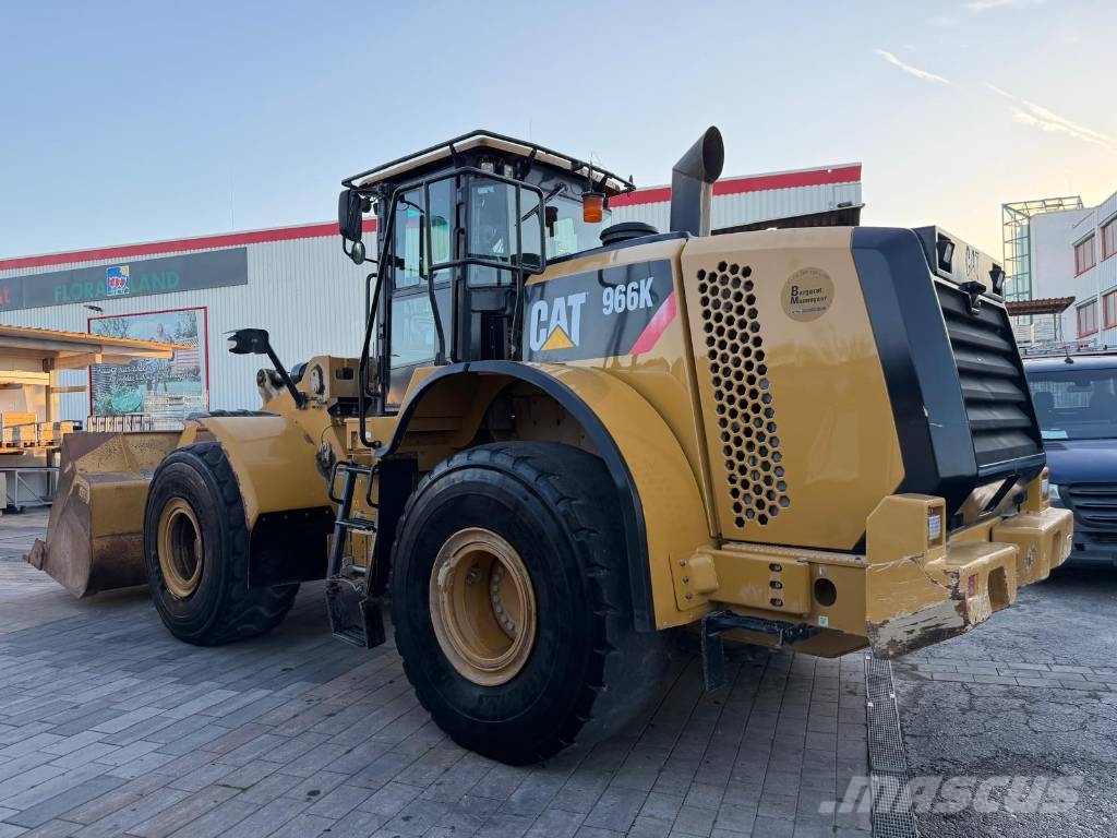 CAT 966k Pyöräkuormaajat