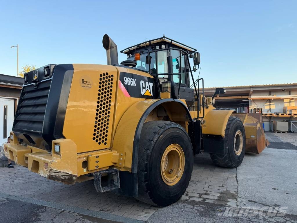 CAT 966k Pyöräkuormaajat