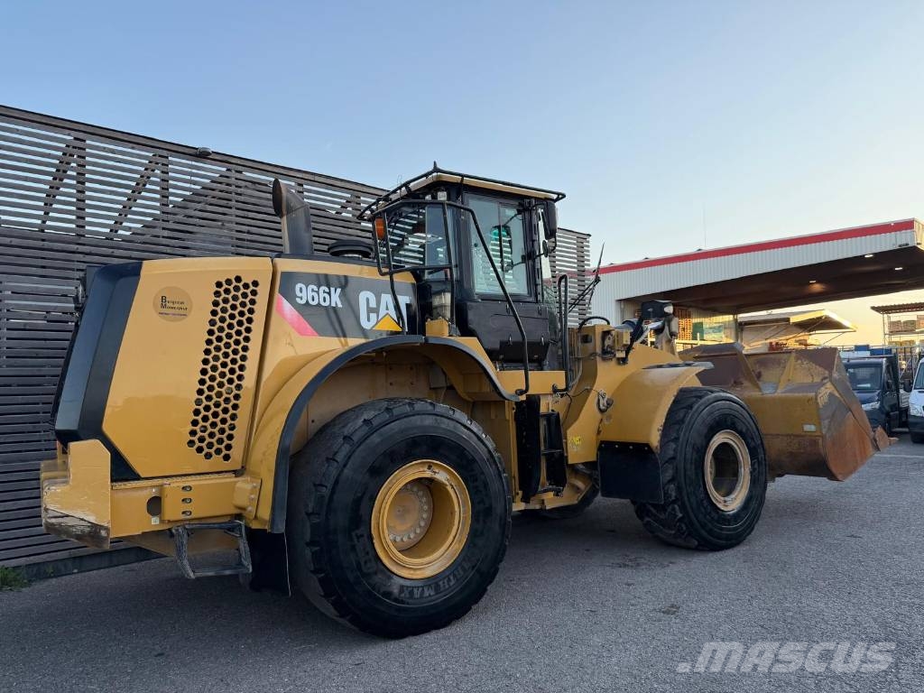 CAT 966k Pyöräkuormaajat