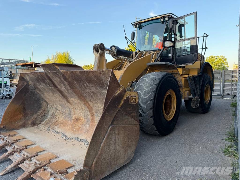 CAT 966k Pyöräkuormaajat