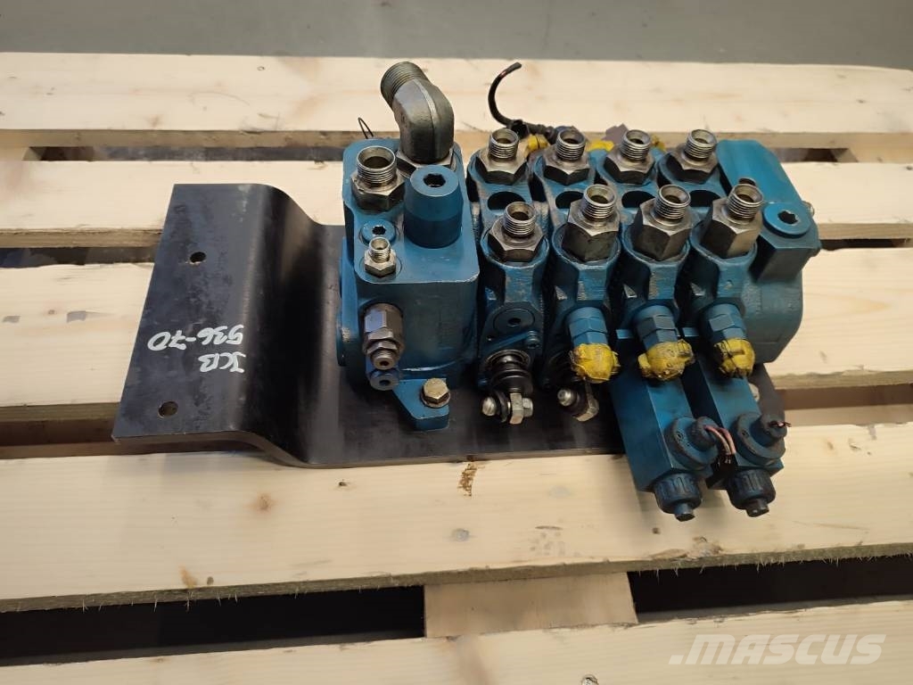 JCB Hydraulic distributor 07260157 JCB 536-70 Hüdraulika