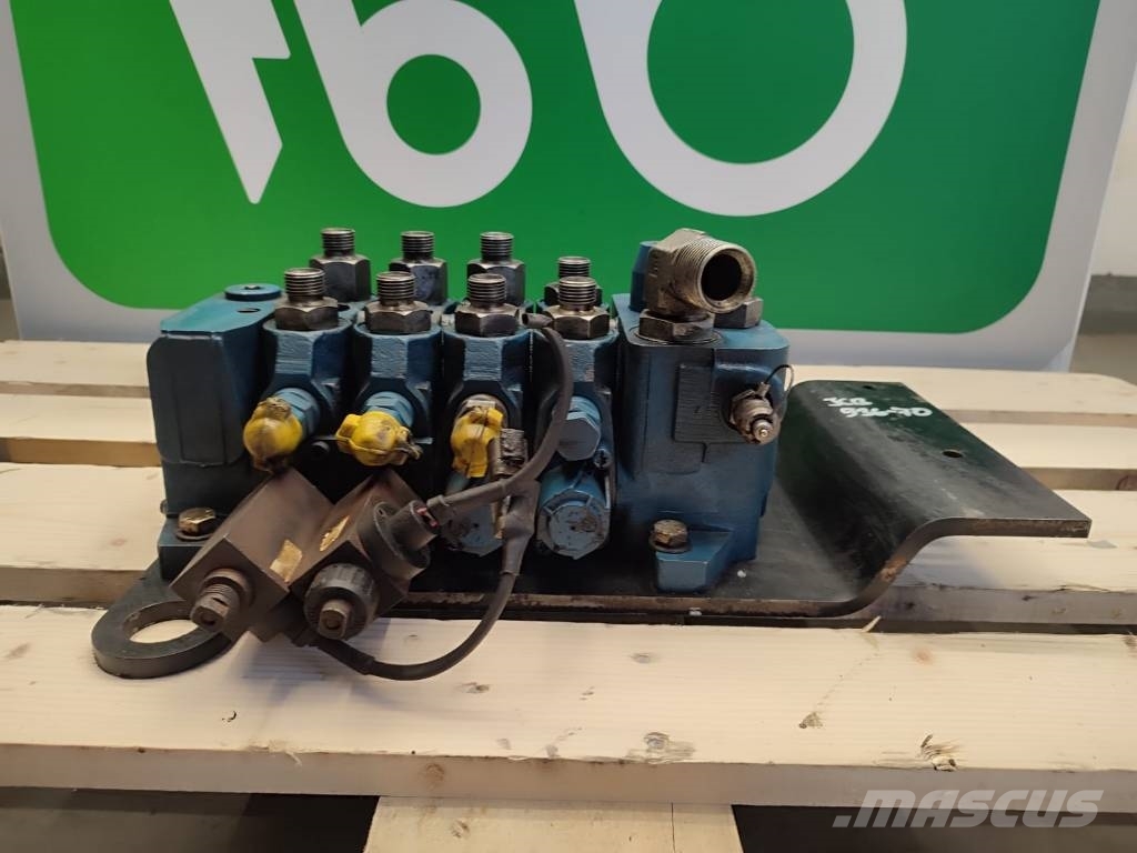 JCB Hydraulic distributor 07260157 JCB 536-70 Hüdraulika