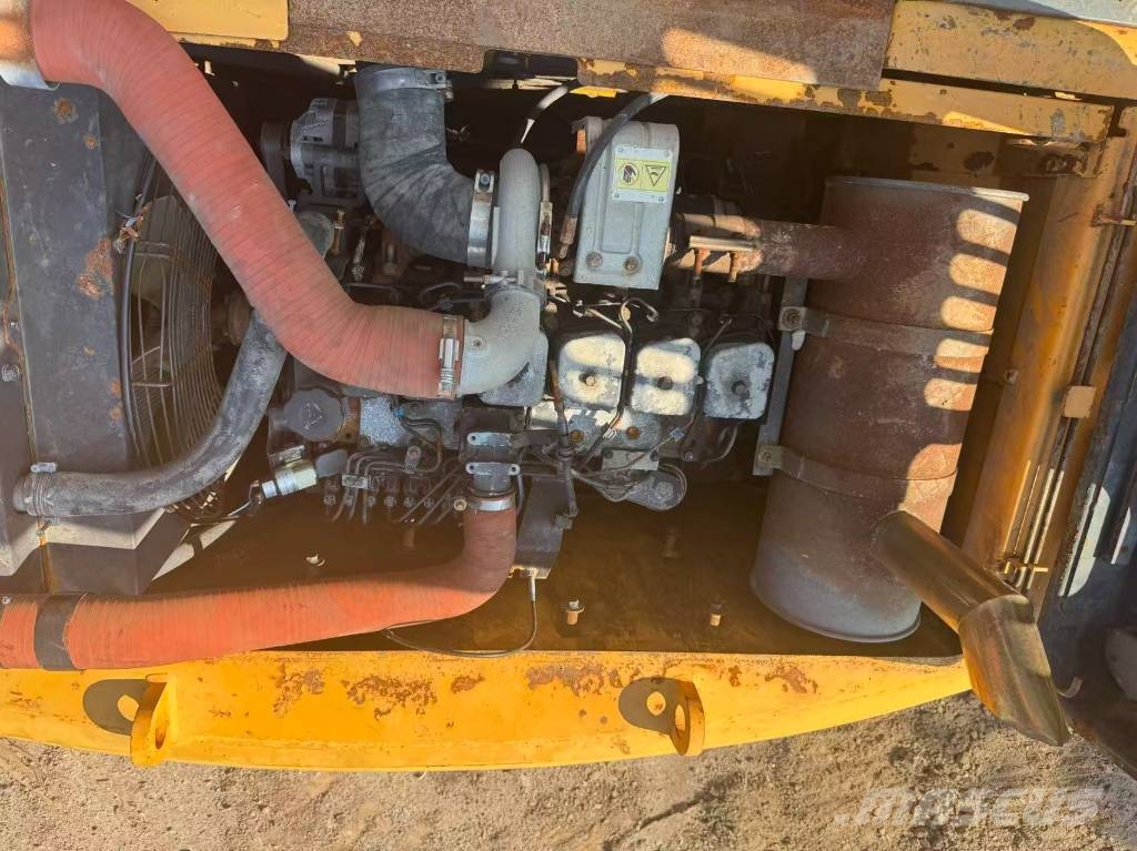 Hyundai R150W-9  휠 굴삭기