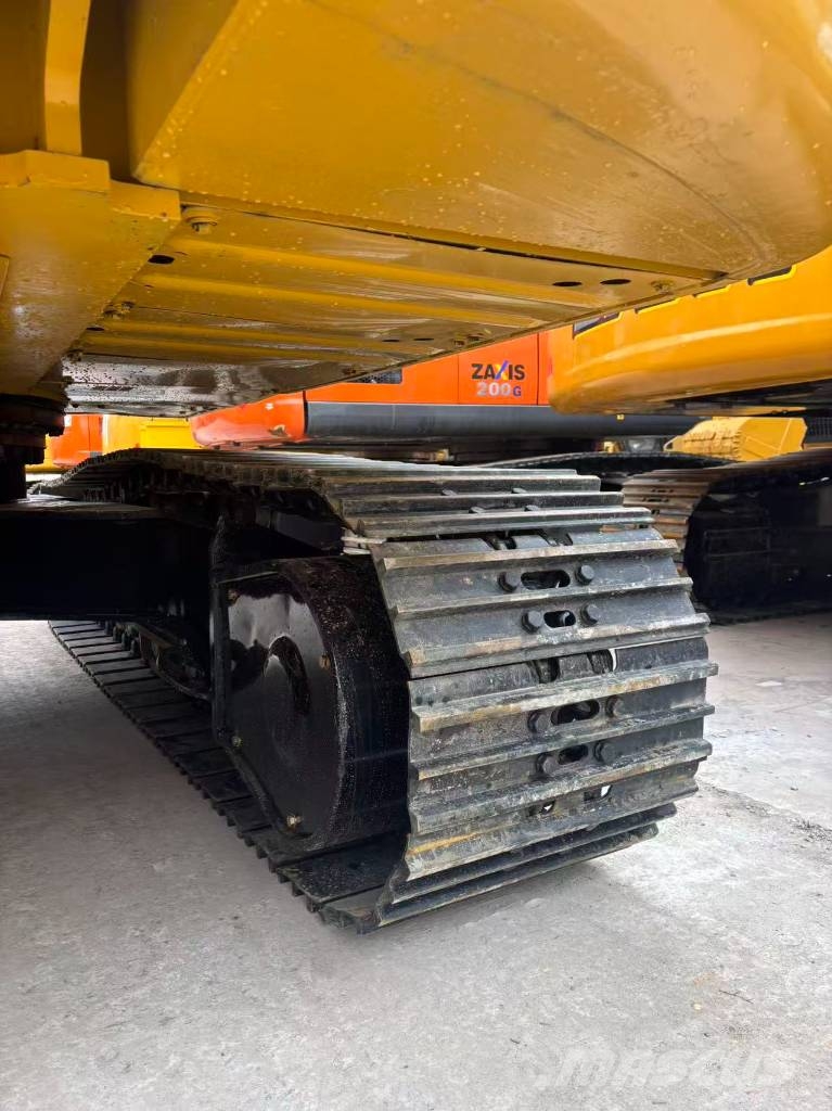 CAT 320GX Midikaivukoneet 7t - 12t