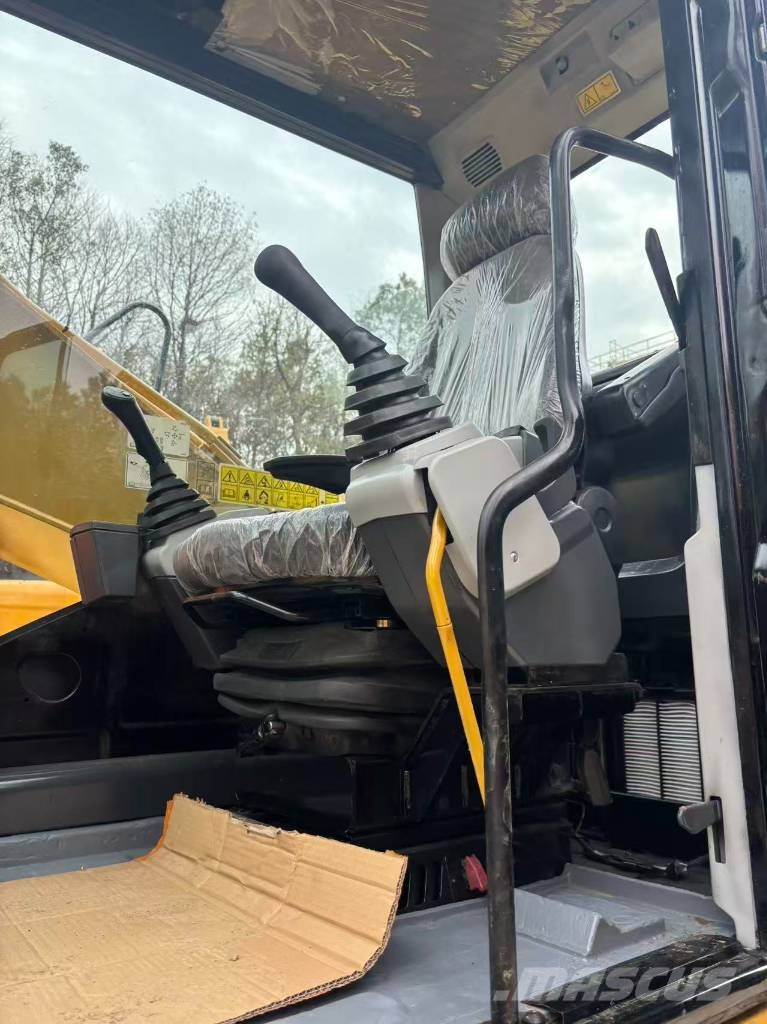 CAT 320GX Midikaivukoneet 7t - 12t