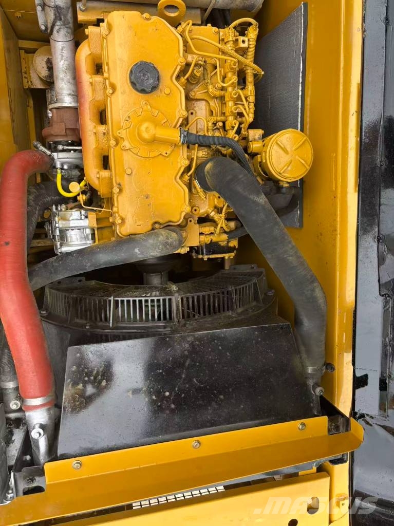 CAT 320GX Midikaivukoneet 7t - 12t