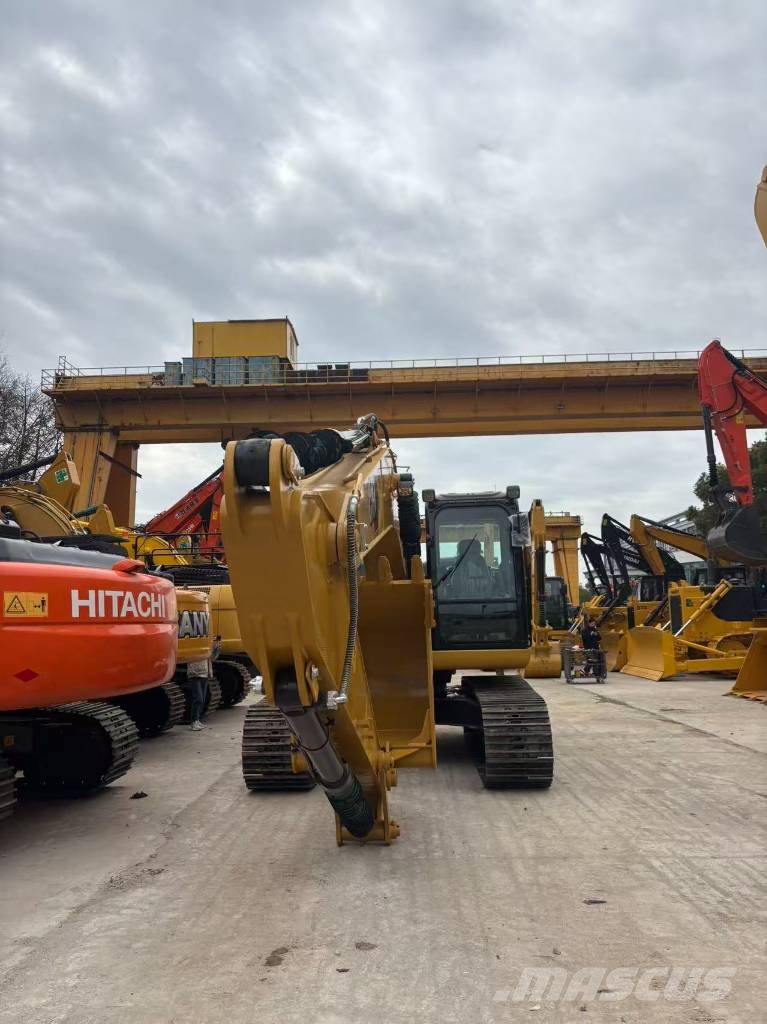 CAT 320GX Midikaivukoneet 7t - 12t