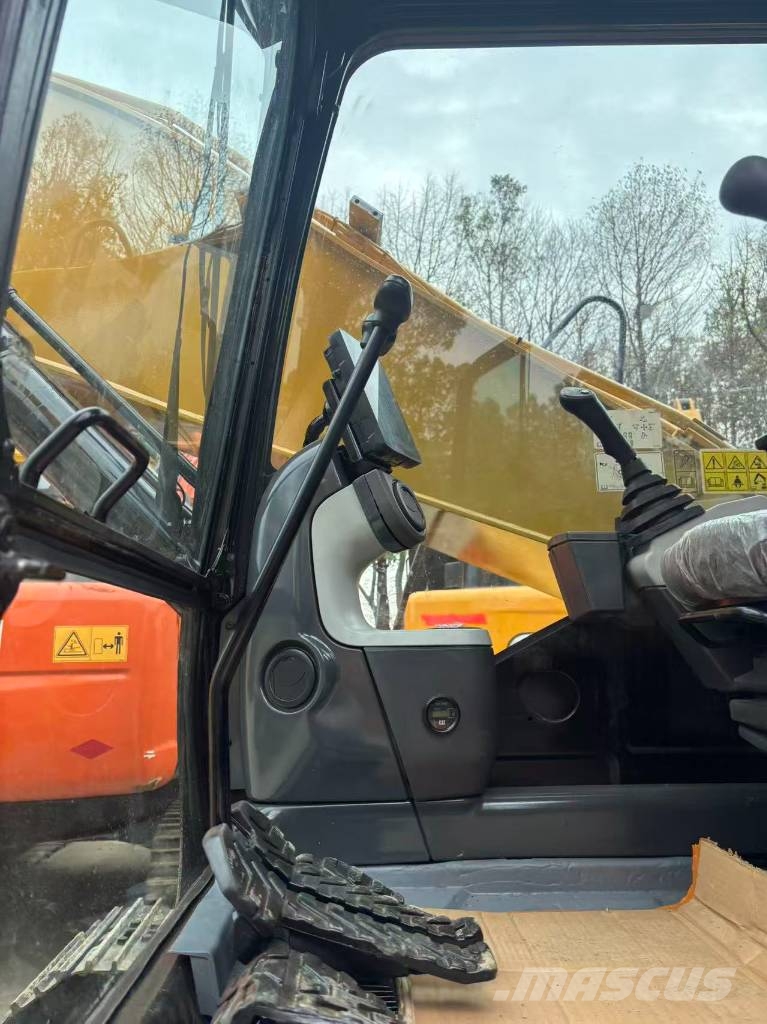CAT 320GX Midikaivukoneet 7t - 12t
