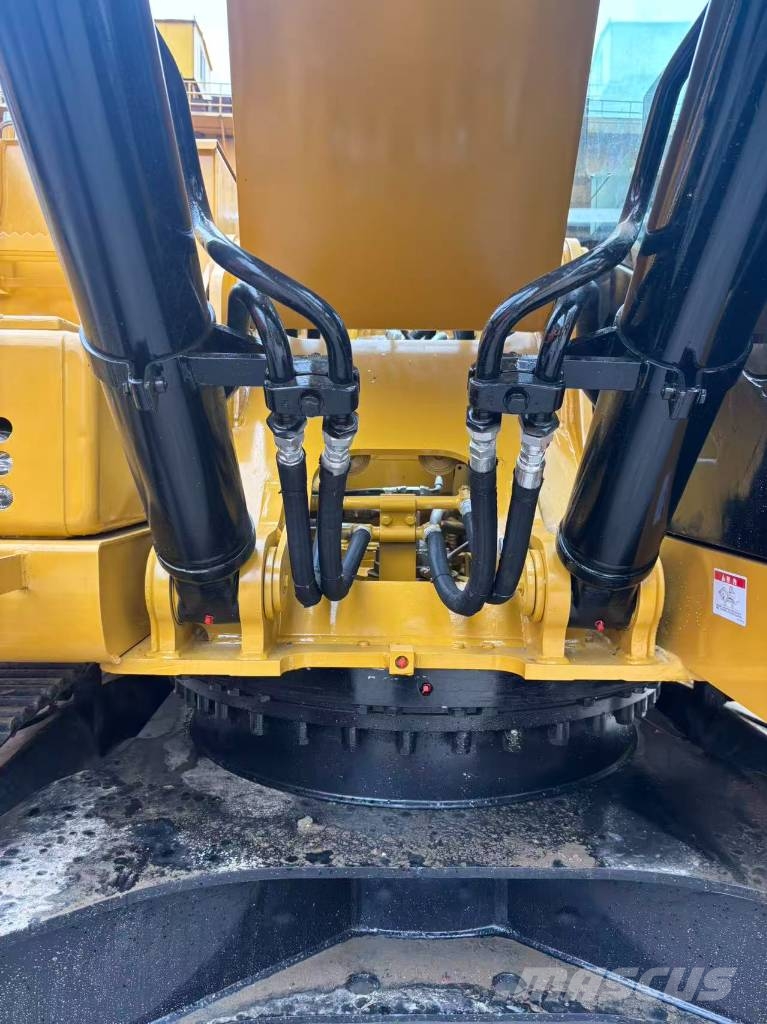 CAT 320GX Midikaivukoneet 7t - 12t
