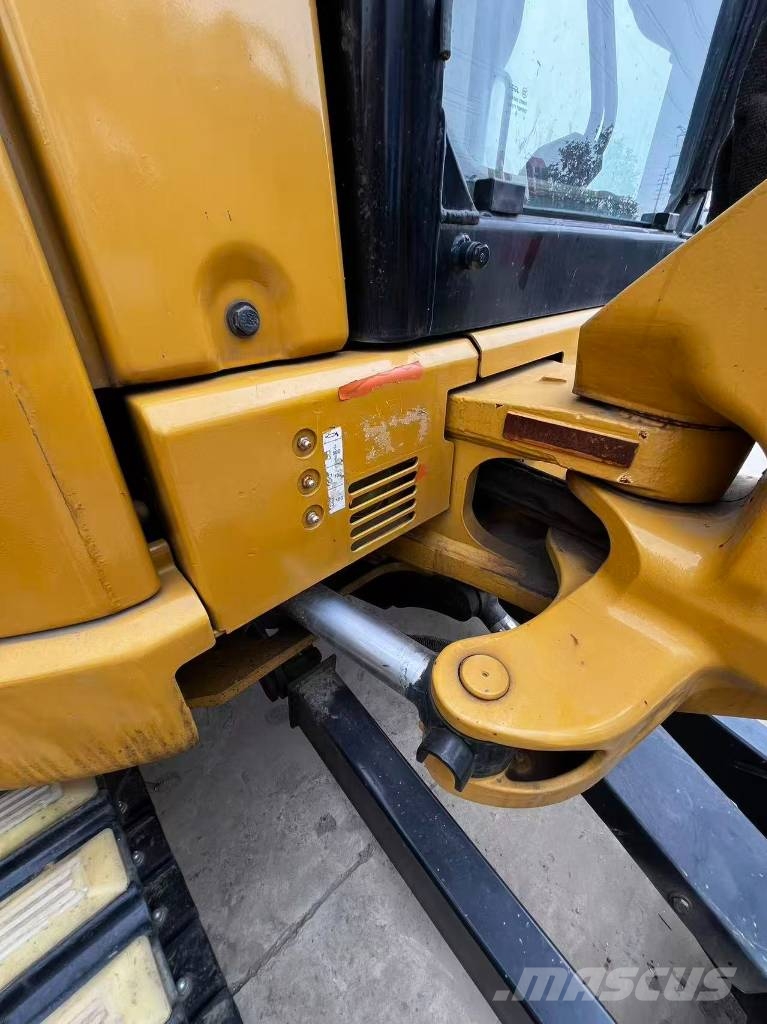 CAT 303.5 E Mini ekskavatori < 7 t