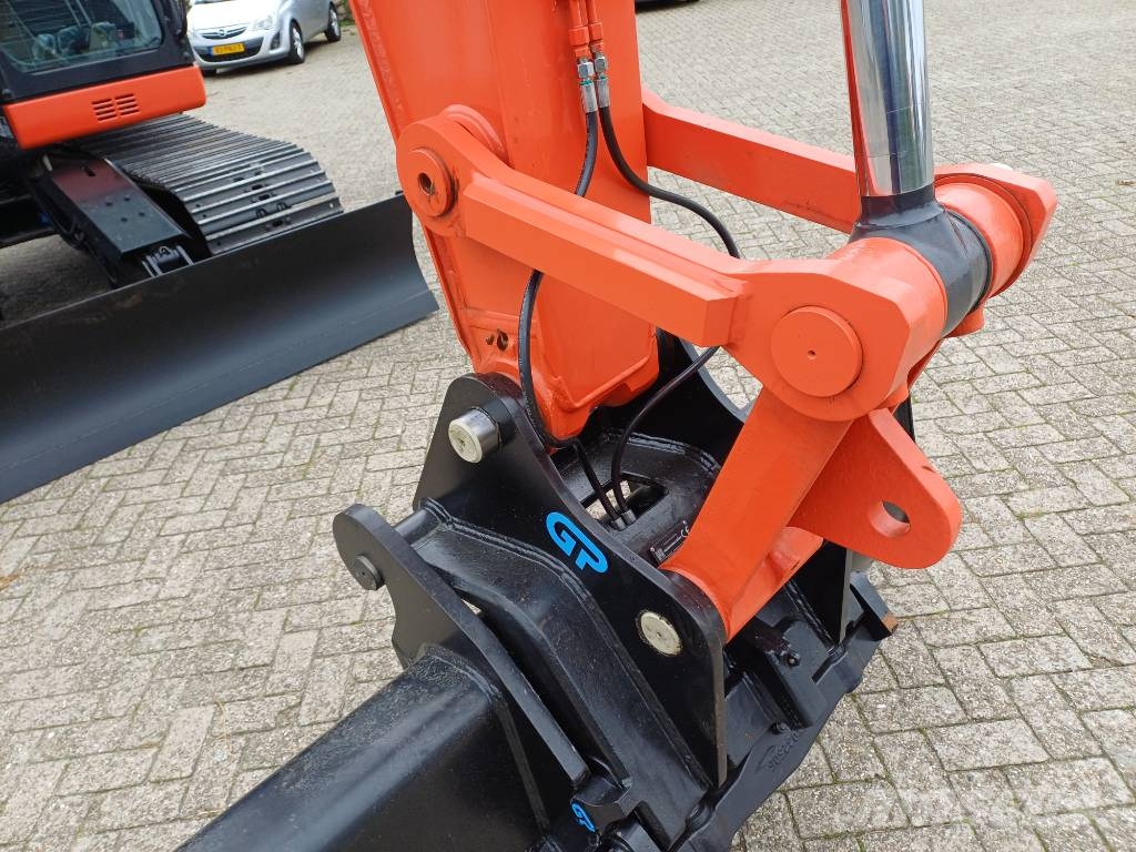 Kubota U145 2P 대형 굴삭기 29톤 이상