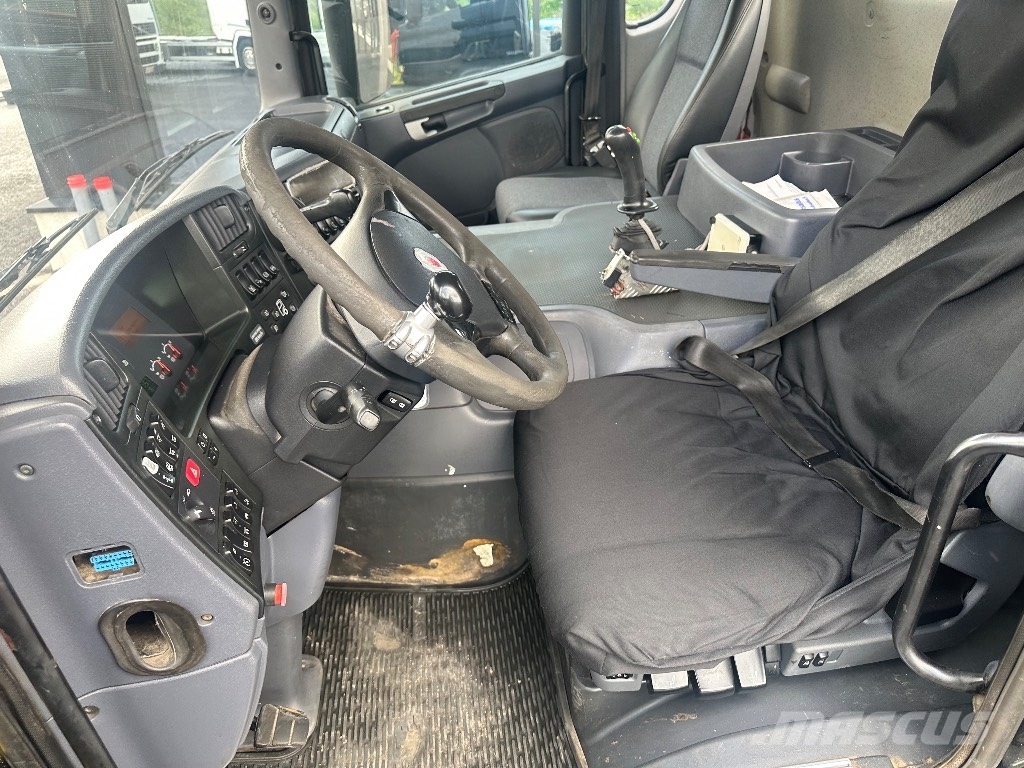 Scania P420 6x2*4 Camiones polibrazo