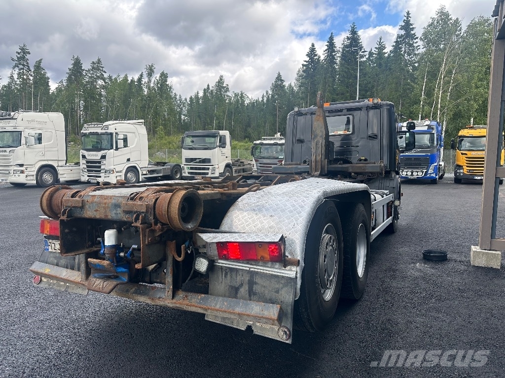 Scania P420 6x2*4 Camiones polibrazo