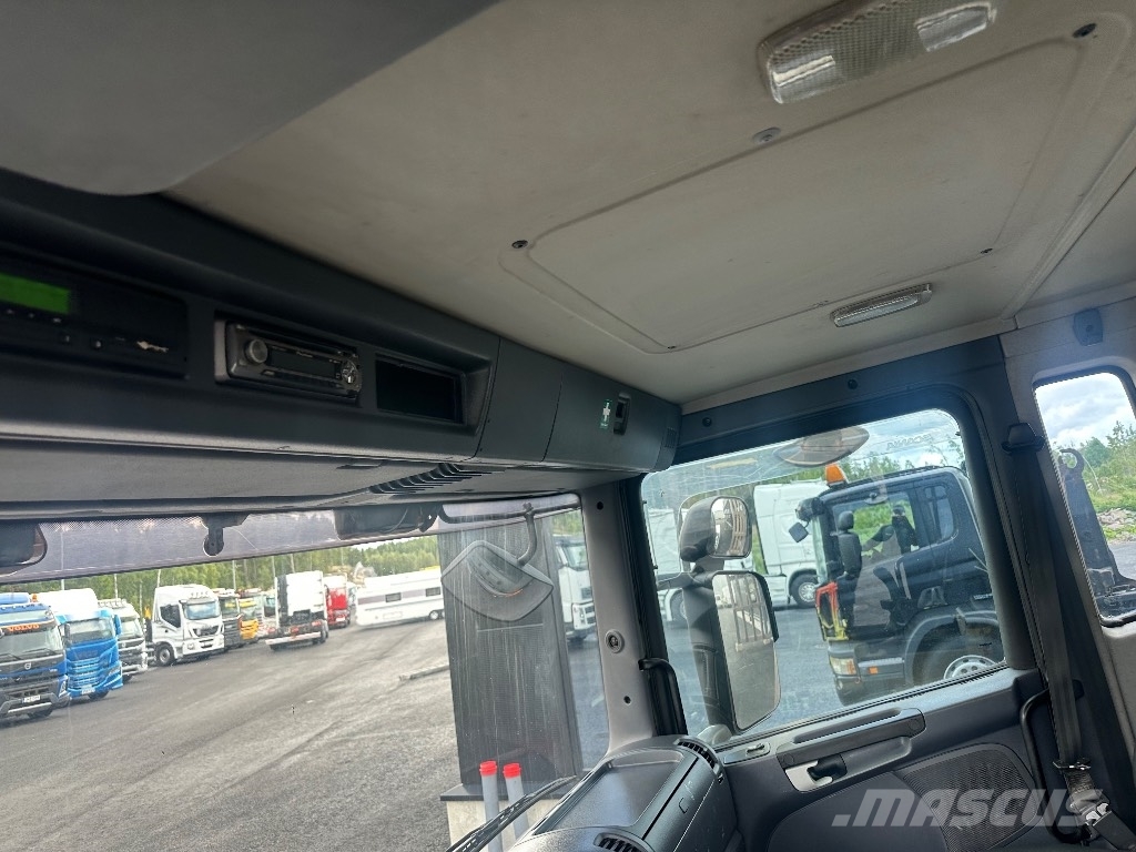 Scania P420 6x2*4 Camiones polibrazo